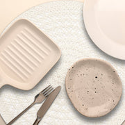 Soft Cream Lattice-Patterned Jute Round Placemat – Classic Natural Fiber Elegance - Set of 12