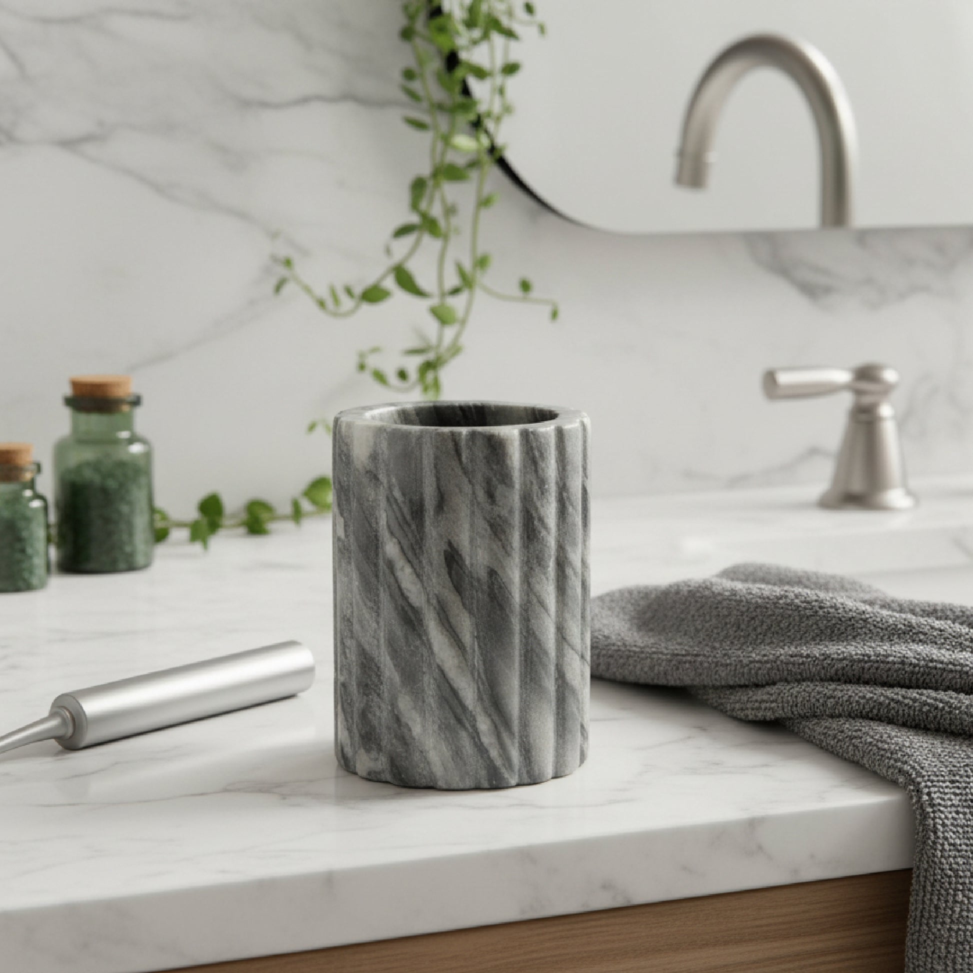 Elora Grey Marble Ribbed Edge Tumbler