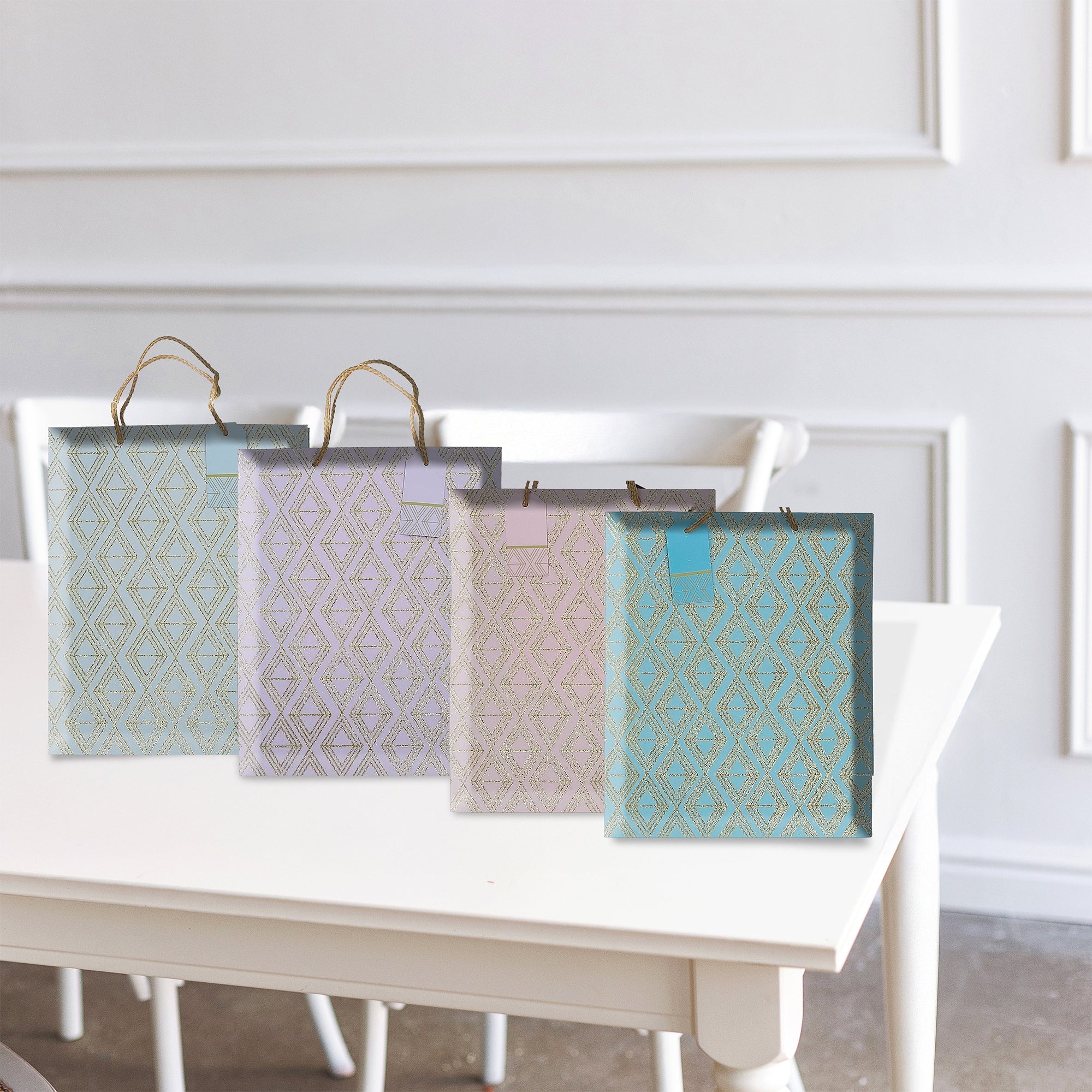Maison Concepts Gift Bags Diamond Pattern Assorted Large - Set of 12