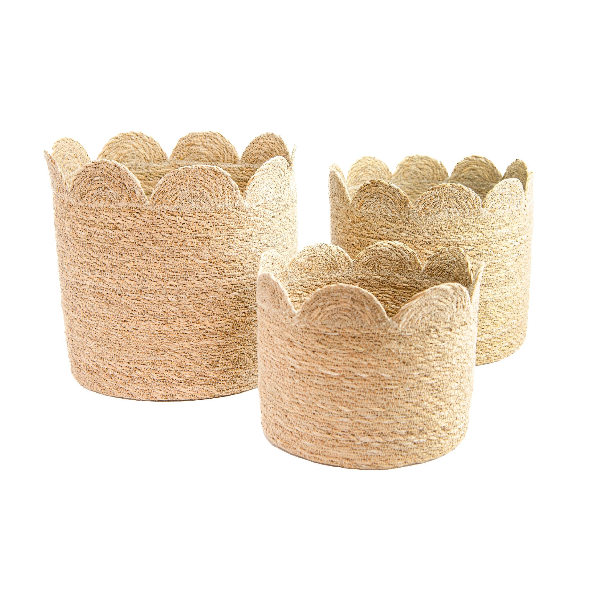 Set of 3 Natural Round Seagrass Baskets with Decorative Scalloped Edges