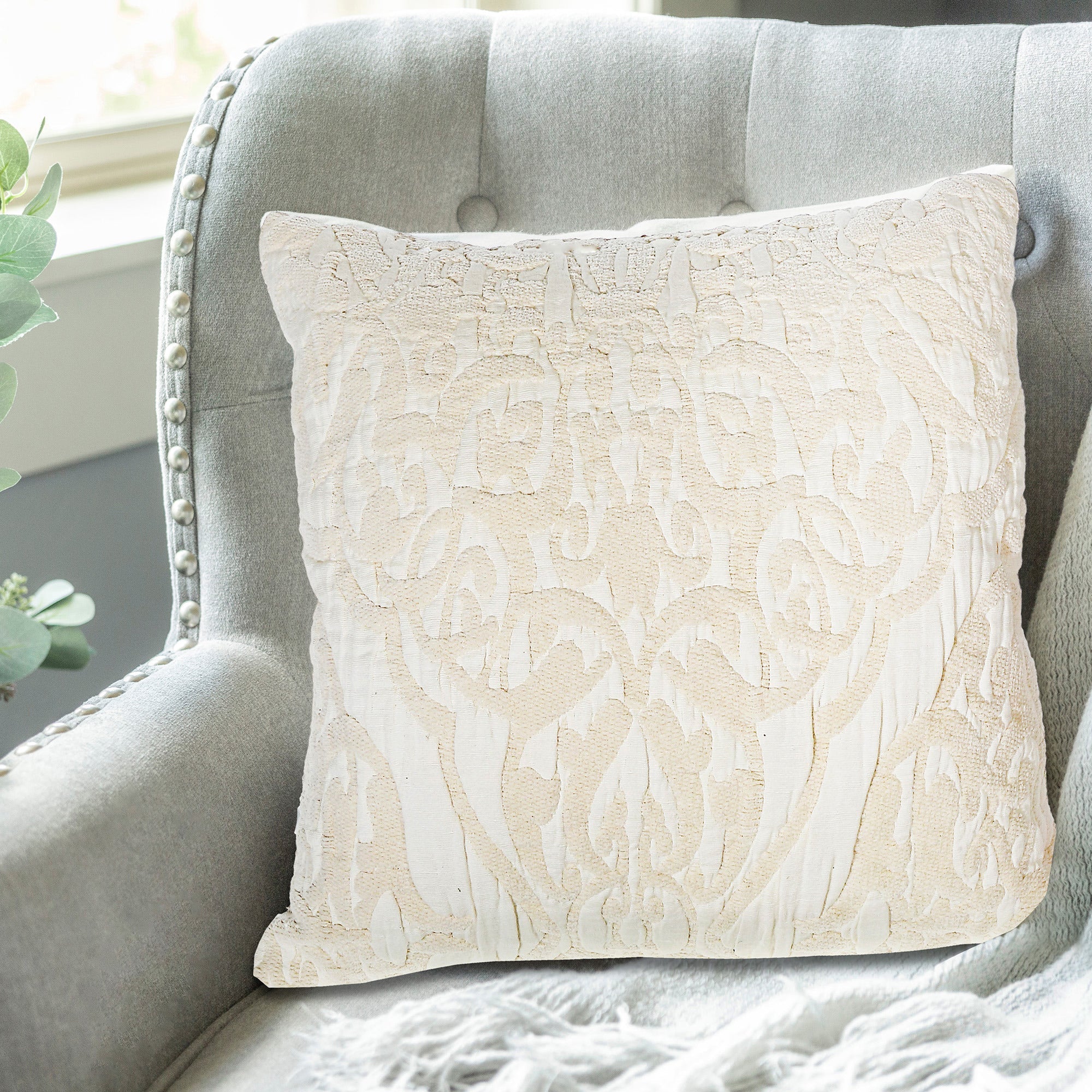 Cotton Linen Chenille Cushion Set Of 2, 22 X 22 Inch Decorative Throw Pillow