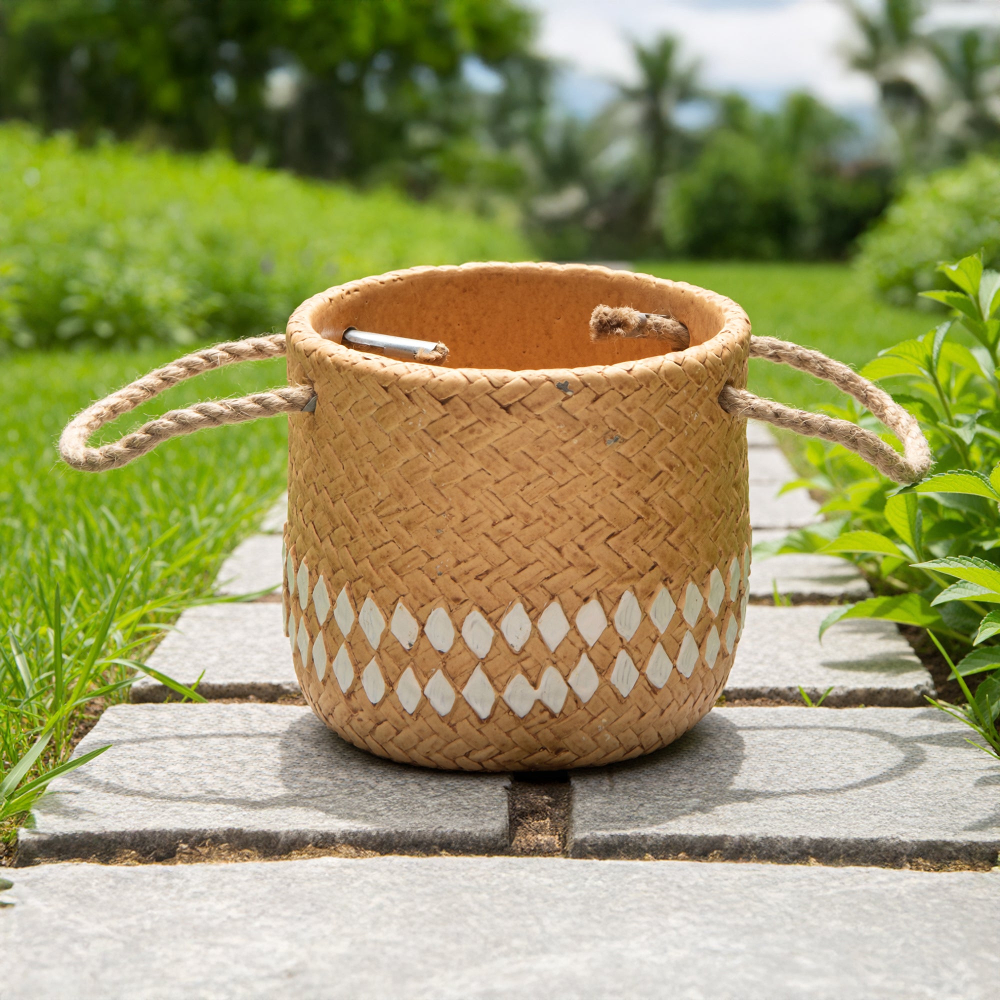 5.5" Sorrina Round Stone-Weave Planter with Sturdy Rope Handle