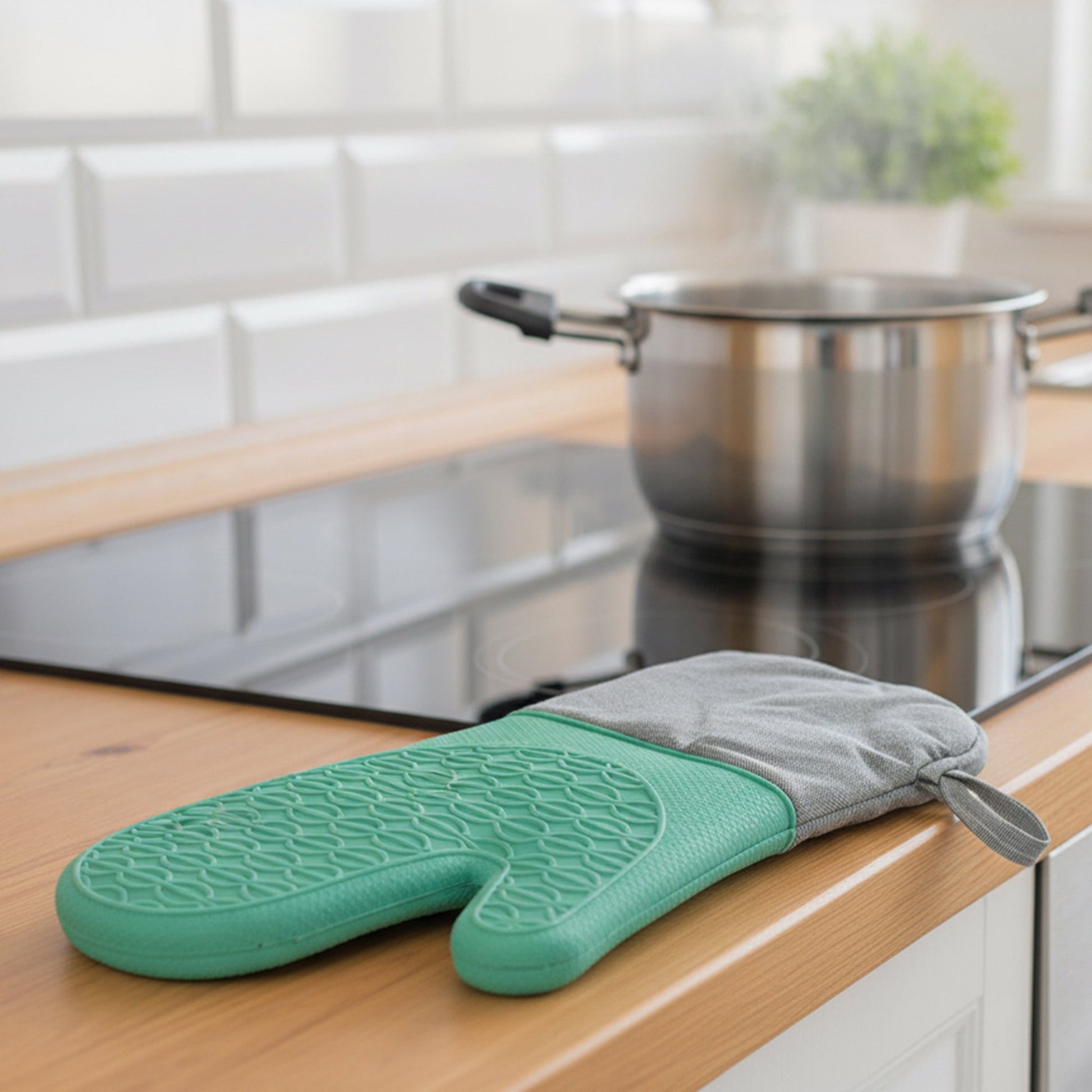 Solid Sage Heat-Resistant Silicone Oven Mitt - Set of 2