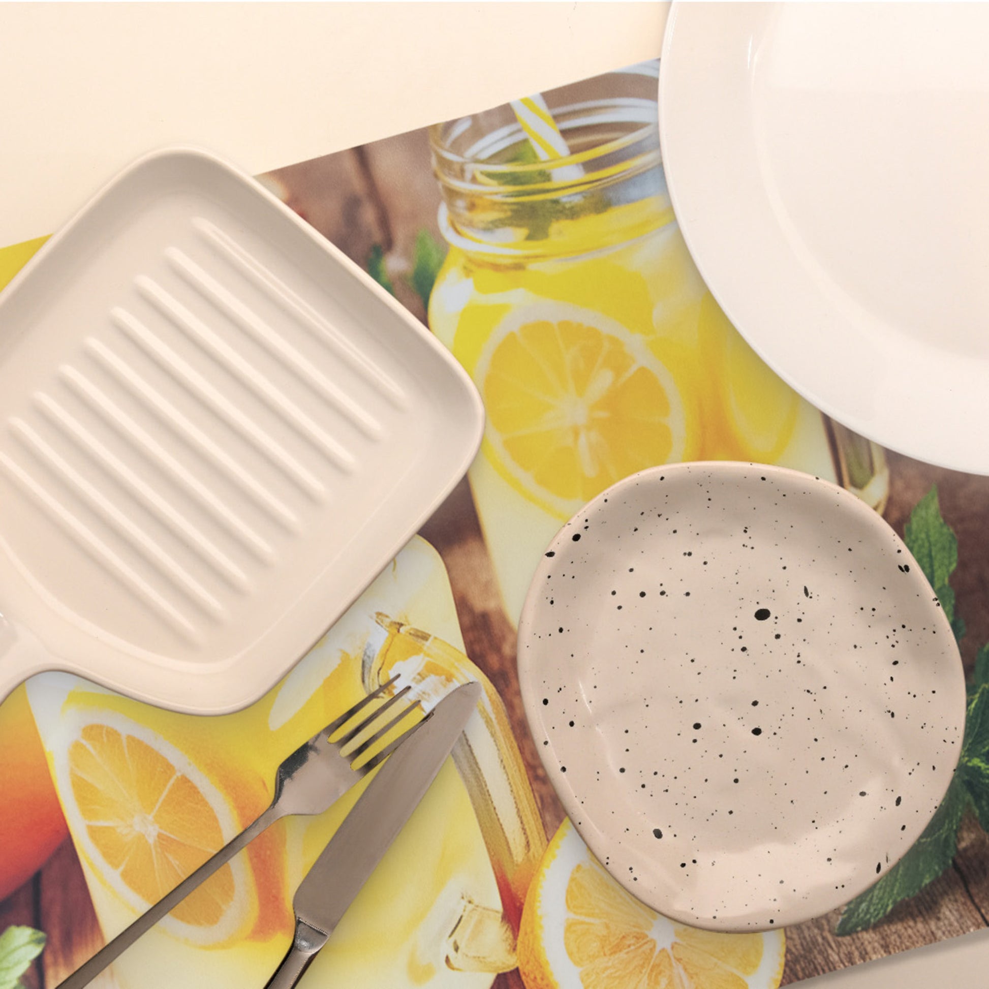 Refreshing Lemonade Graphic Plastic Placemat - Set of 12