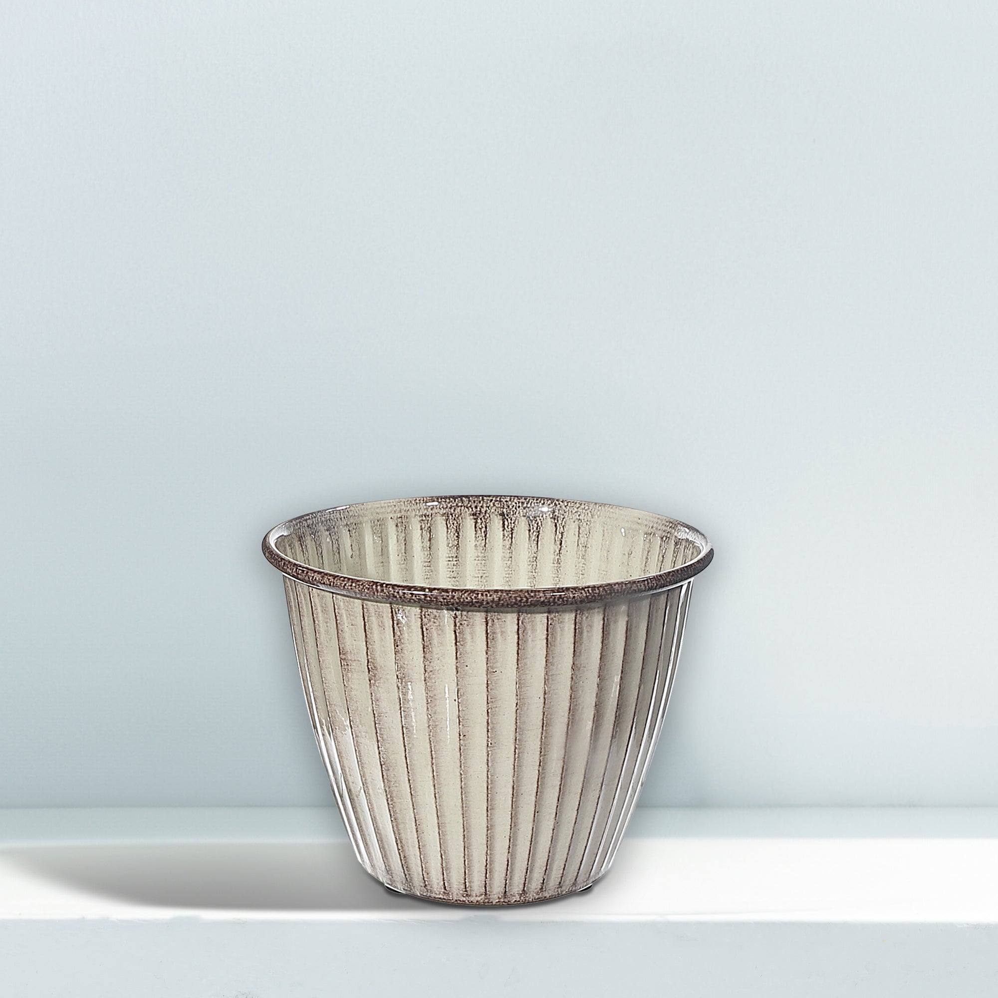 6 Inch Refined Roots Round Planter, Contemporary Indoor Plant Pot, Decorative Home Accent, Set of 2
