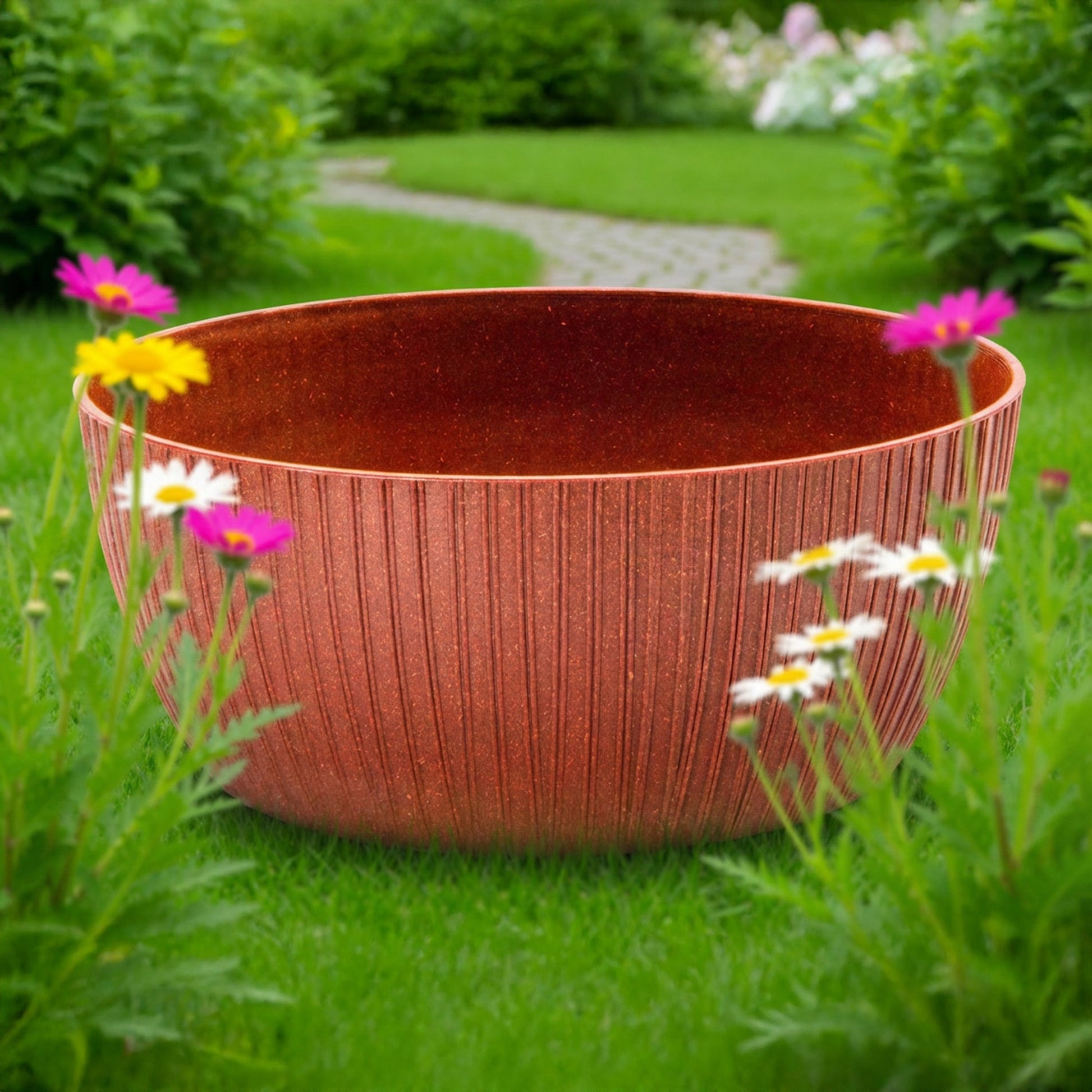 12.6" Eco-Friendly Cayenne Lucca Round Planter - Set of 2