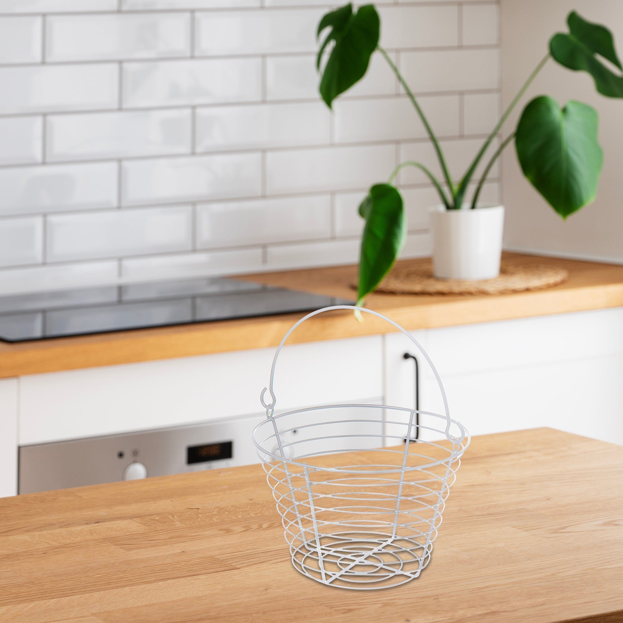 White Metal John Egg Basket – Decorative Storage Basket, Kitchen Decor