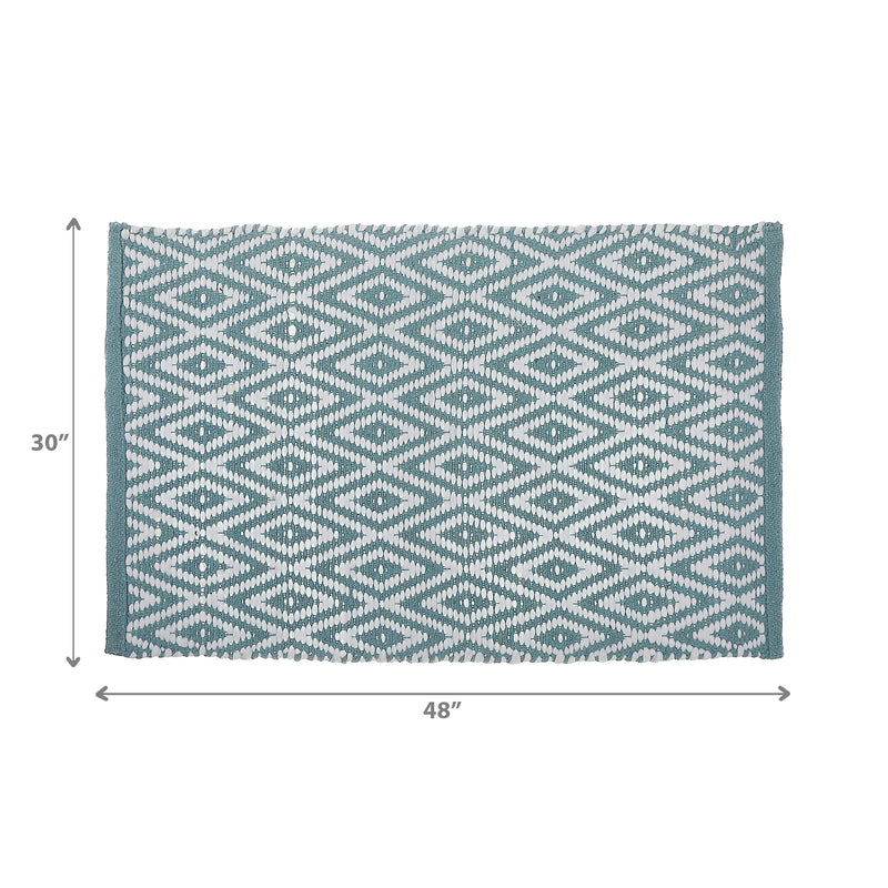 Handwoven Diamond Rug (20" X 32")