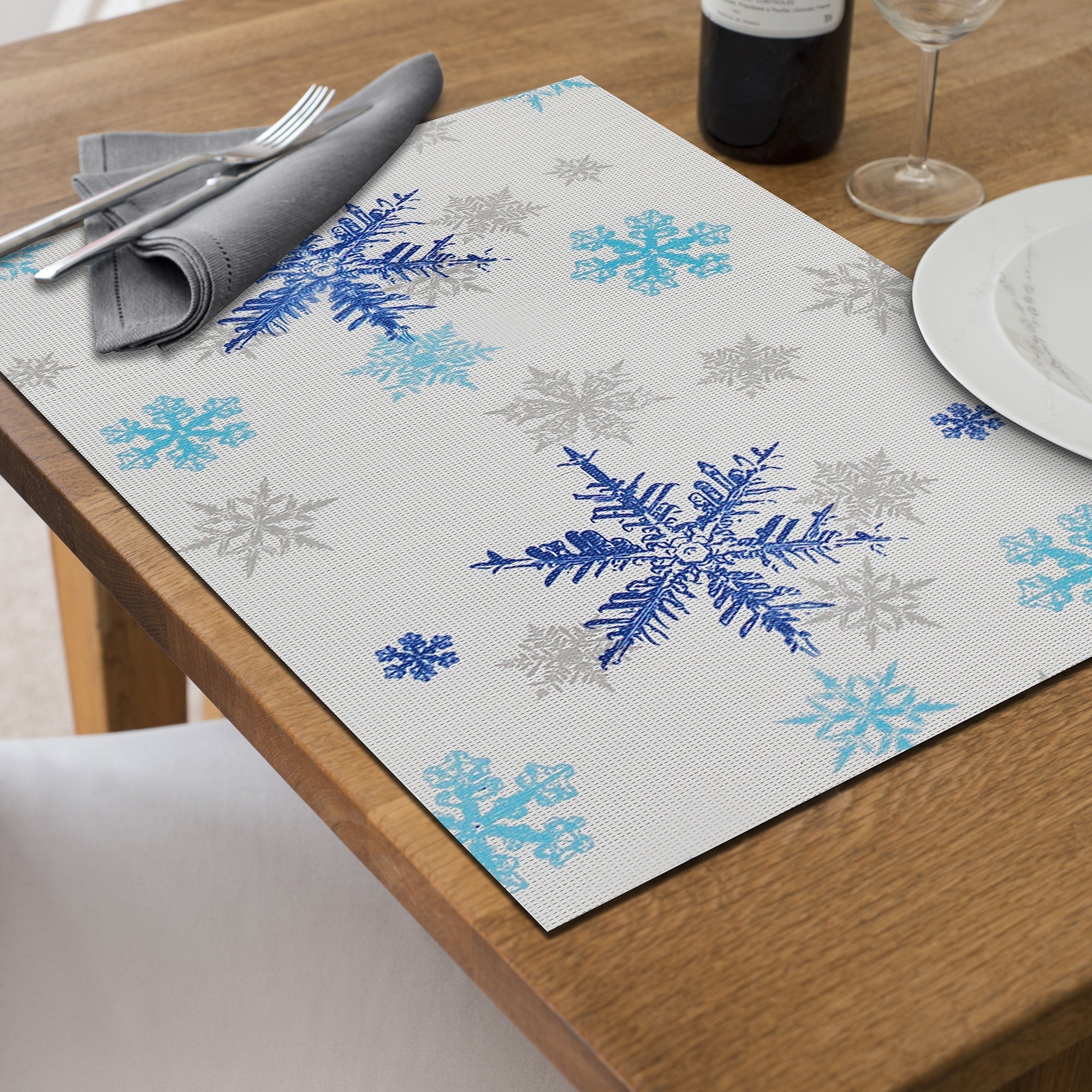 Vinyl Placemat Set of 12 Blue Snowflakes – Christmas Table Decor, Holiday Dining Accent, Winter Seasonal Decoration