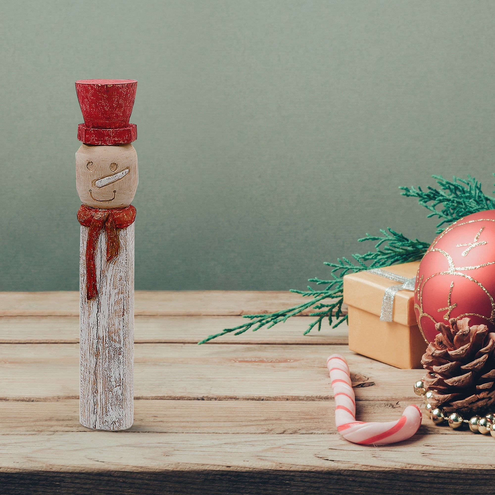 Christmas Nilgiri Wood Snowman With Top Hat Totem Pole, Holiday Decoration, Festive Accent