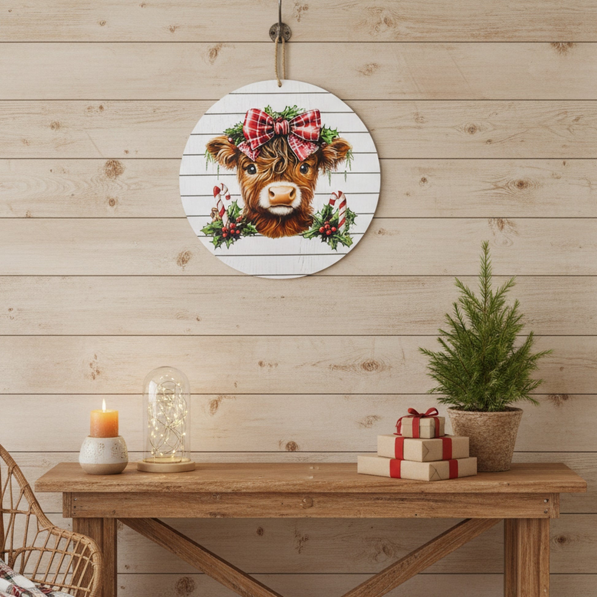 Round Wall Hanger Festive Highland Cow, Wall Decor, Holiday Decor