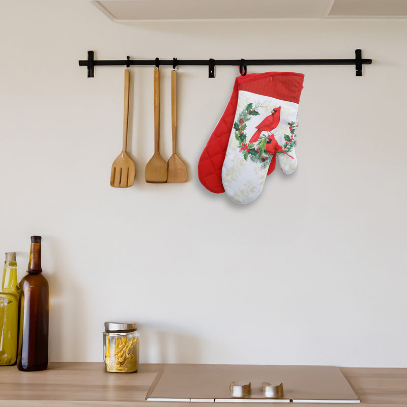 14" Oven Mitts (2Pcs) (Cardinals Perched On Wreath) - Set of 2