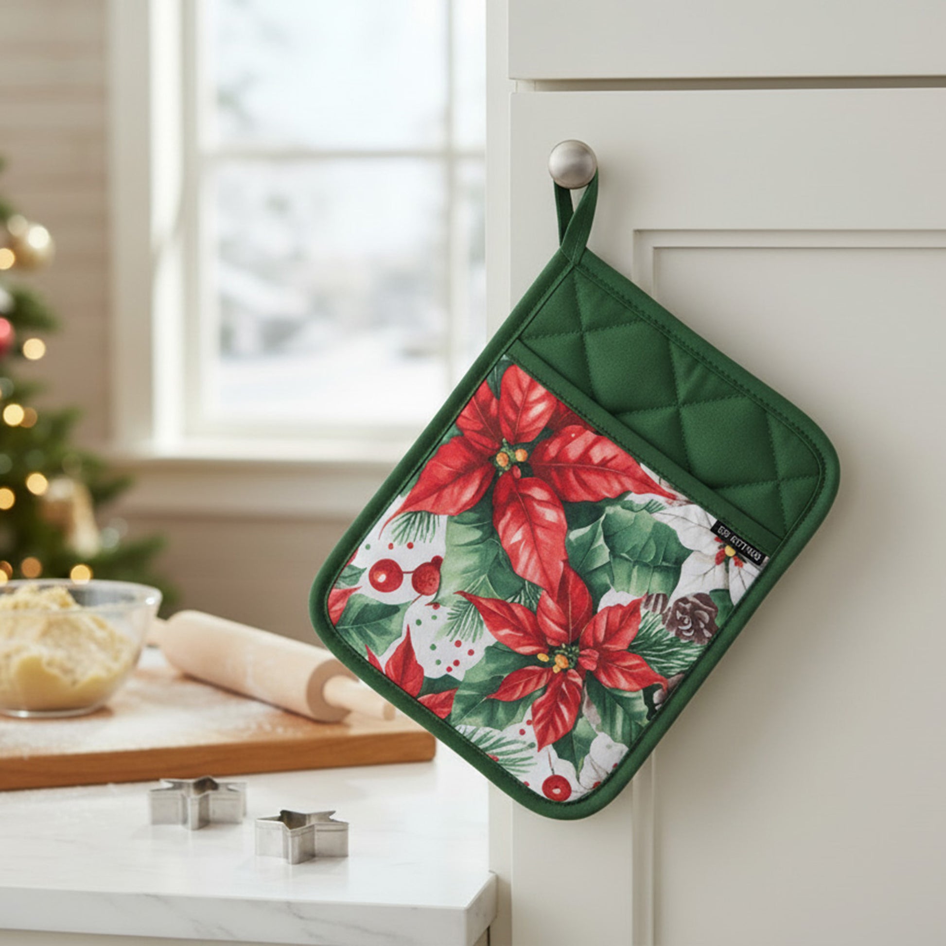Pot Holder with Pocket Blooming Poinsettia, Christmas, Pot Holder, Holiday Decor- Set of 6