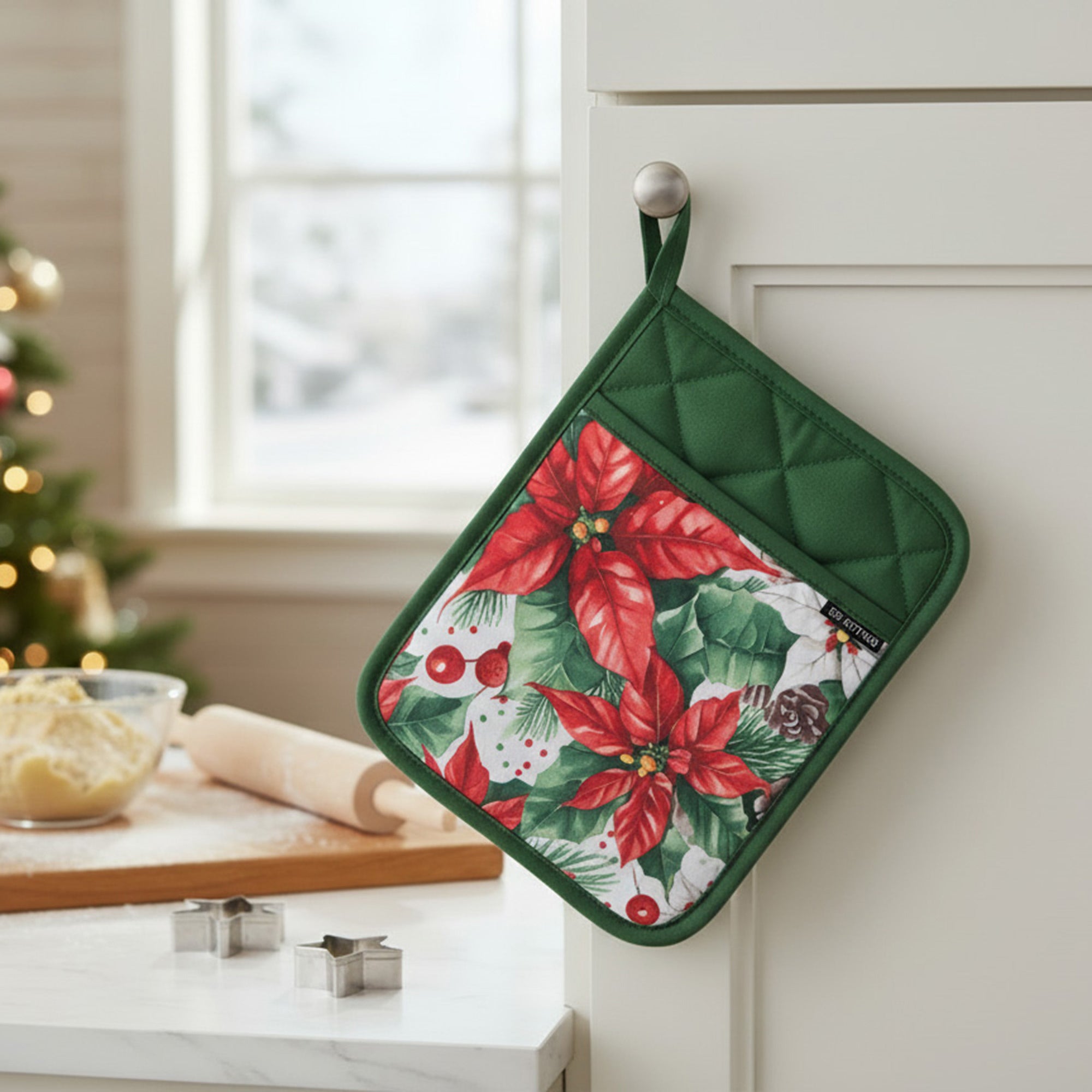 Pot Holder with Pocket Blooming Poinsettia, Christmas, Pot Holder, Holiday Decor- Set of 6