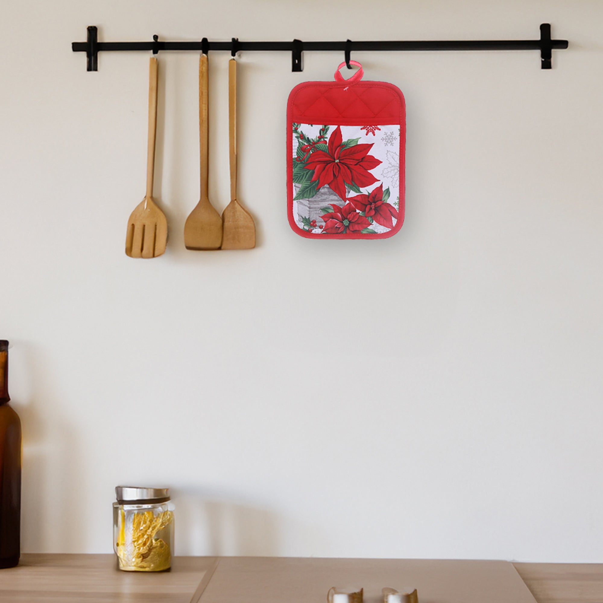 Poinsettia Pot Holder with Pocket Set of 6 – Christmas Kitchen Decor