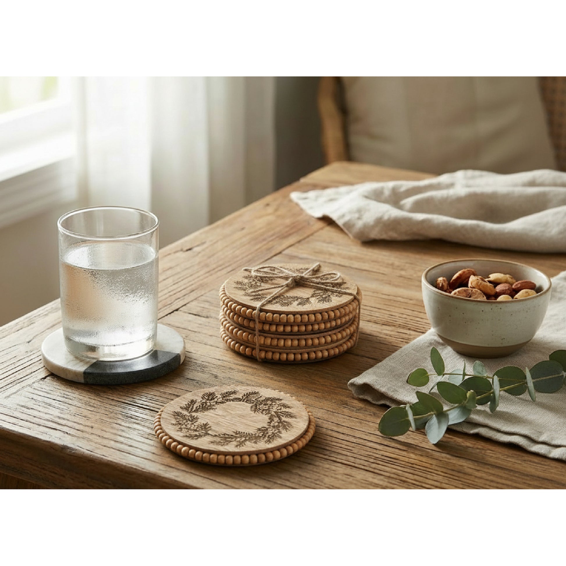 Set of 4 Beaded Round Wreath Etched Coasters, Wreath, Holiday Decor