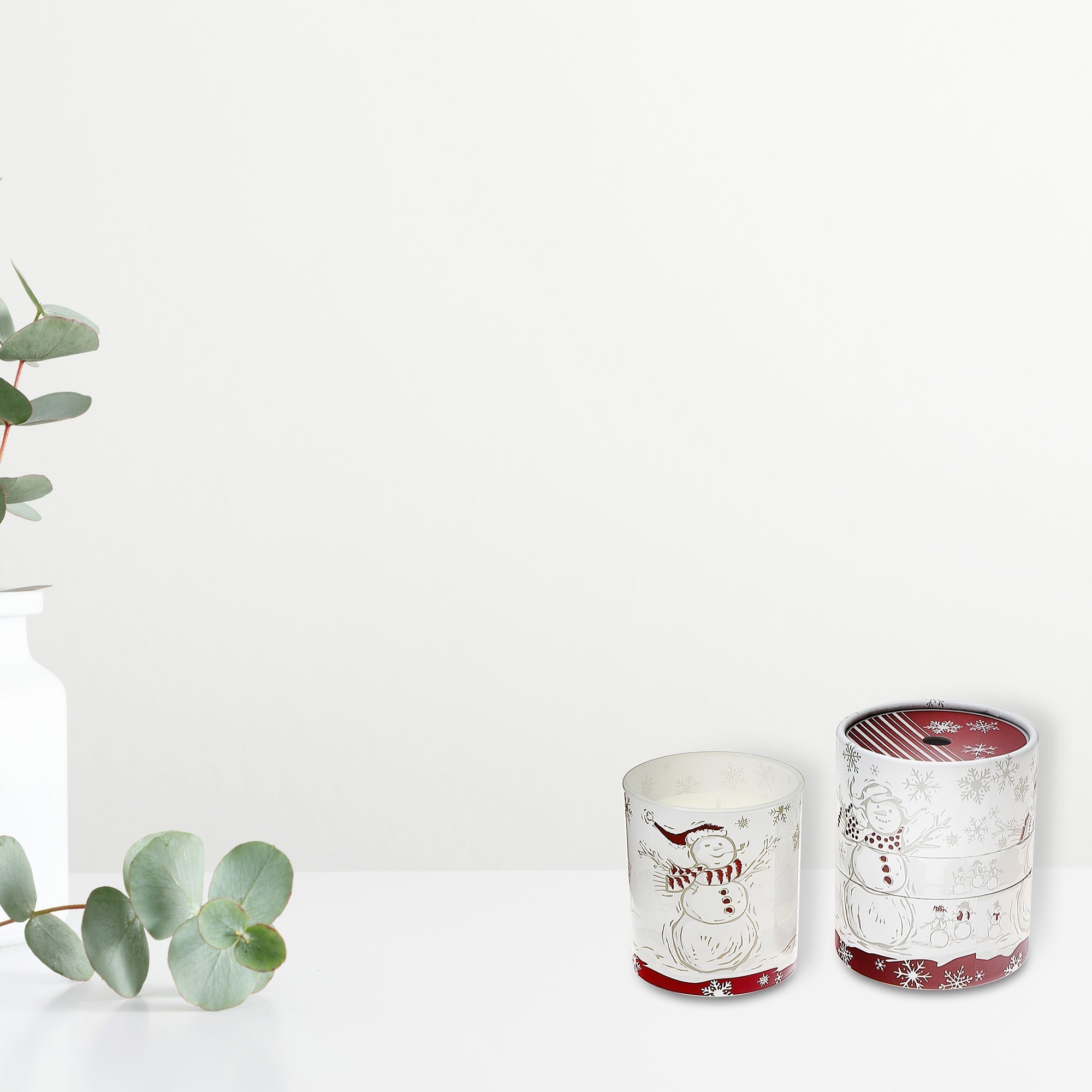 10.6 Ounce Scented Snowman Glass Candle Cranberry Cassis, Christmas Candle, Holiday Candle Decor, Winter Home Fragrance