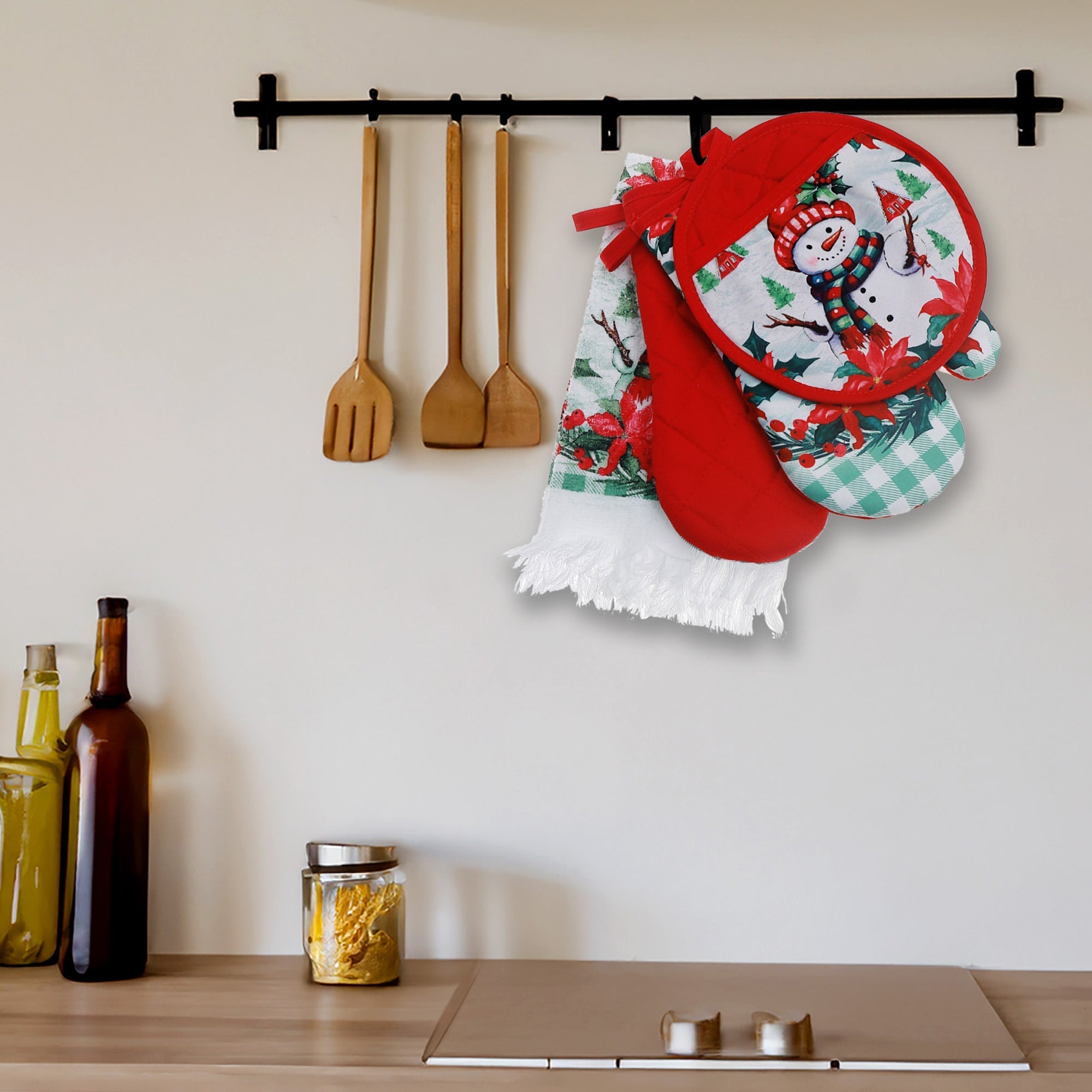 4-Piece Kitchen Set Snowman with Poinsettia – Christmas Kitchen Linens, Holiday Cooking & Baking Accessory, Festive Table Decor