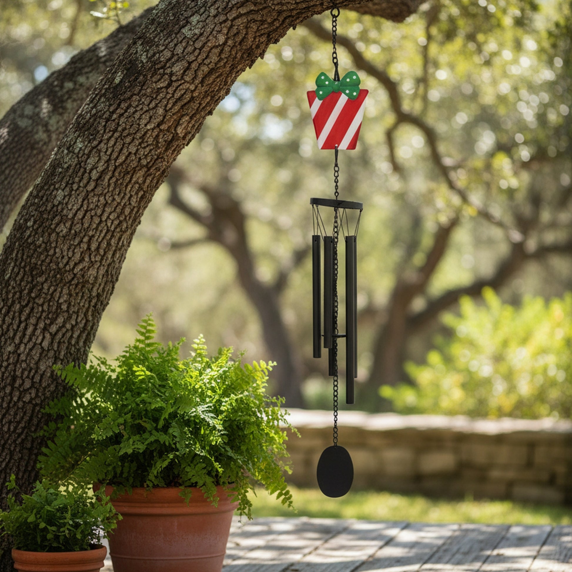 Metal Wind Chime Present, Wind Chime, Holiday Decor