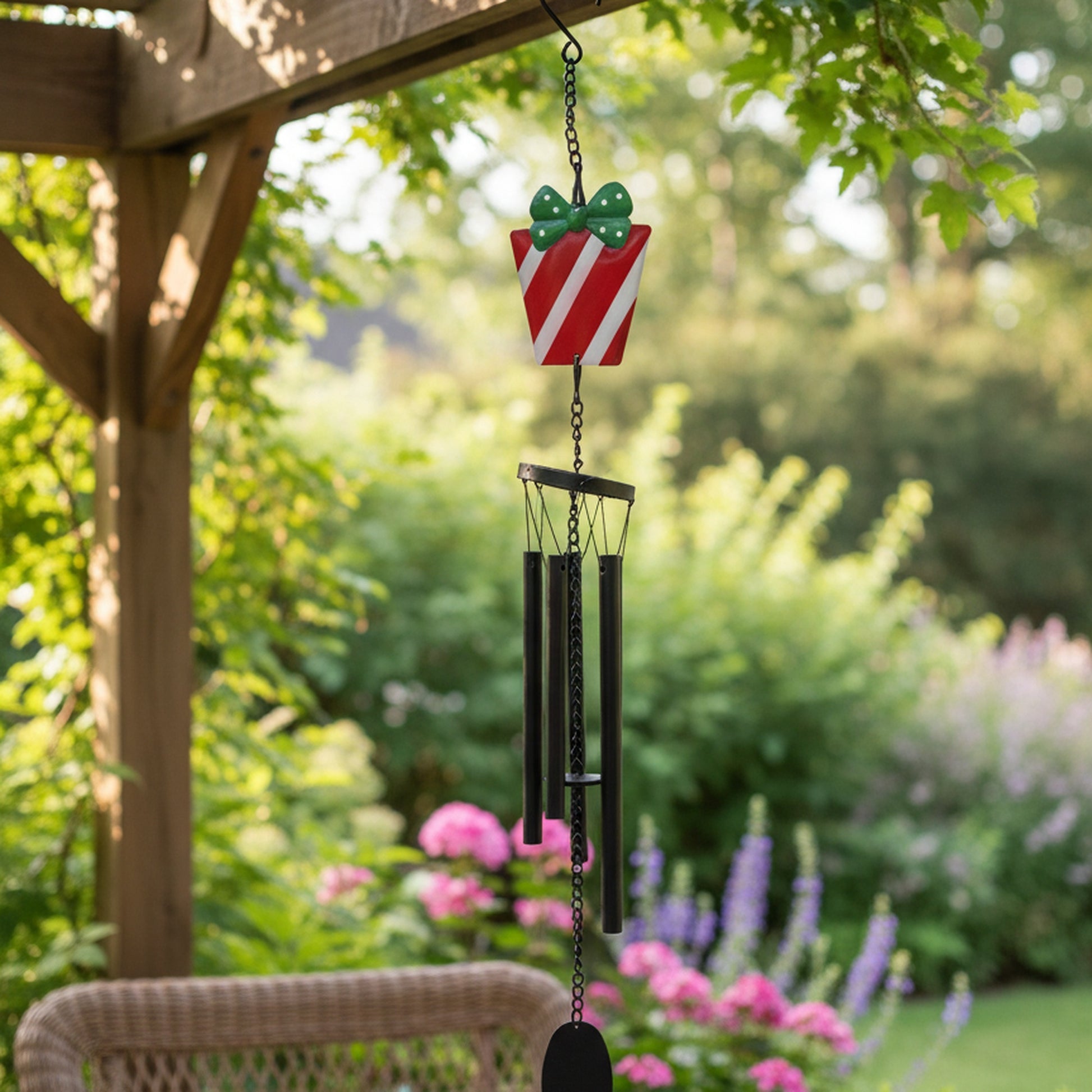 Metal Wind Chime Present, Wind Chime, Holiday Decor