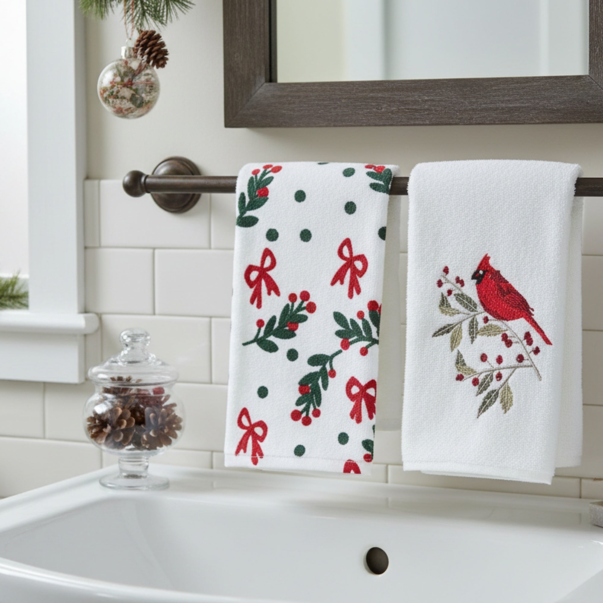 Embroidery Hand Towel Set of 2 Cardinal, Christmas, Kitchen Towel, Holiday Decor