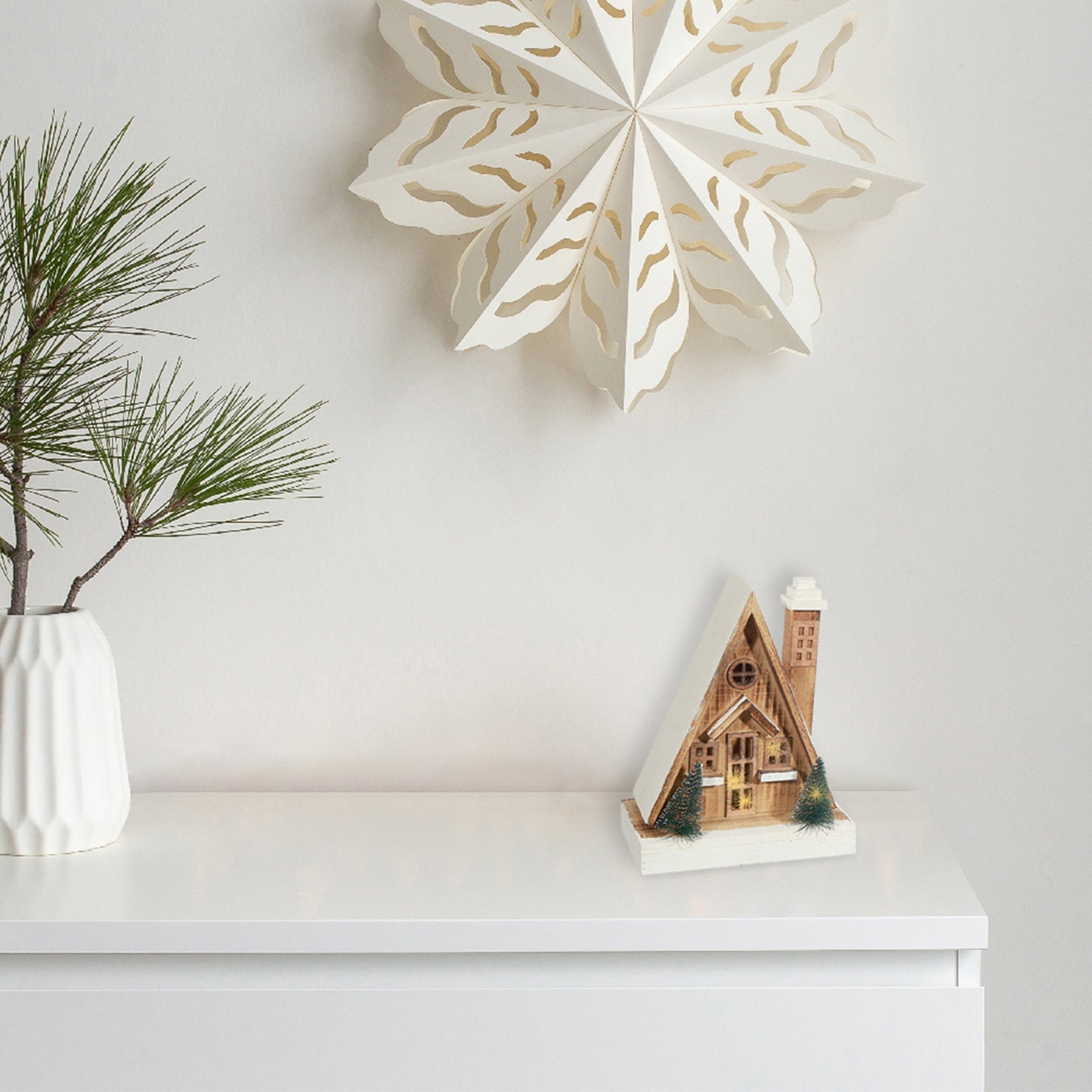 LED Natural Wooden Cabin – Christmas Tabletop Decoration, Holiday Home Accent, Festive Winter Decor