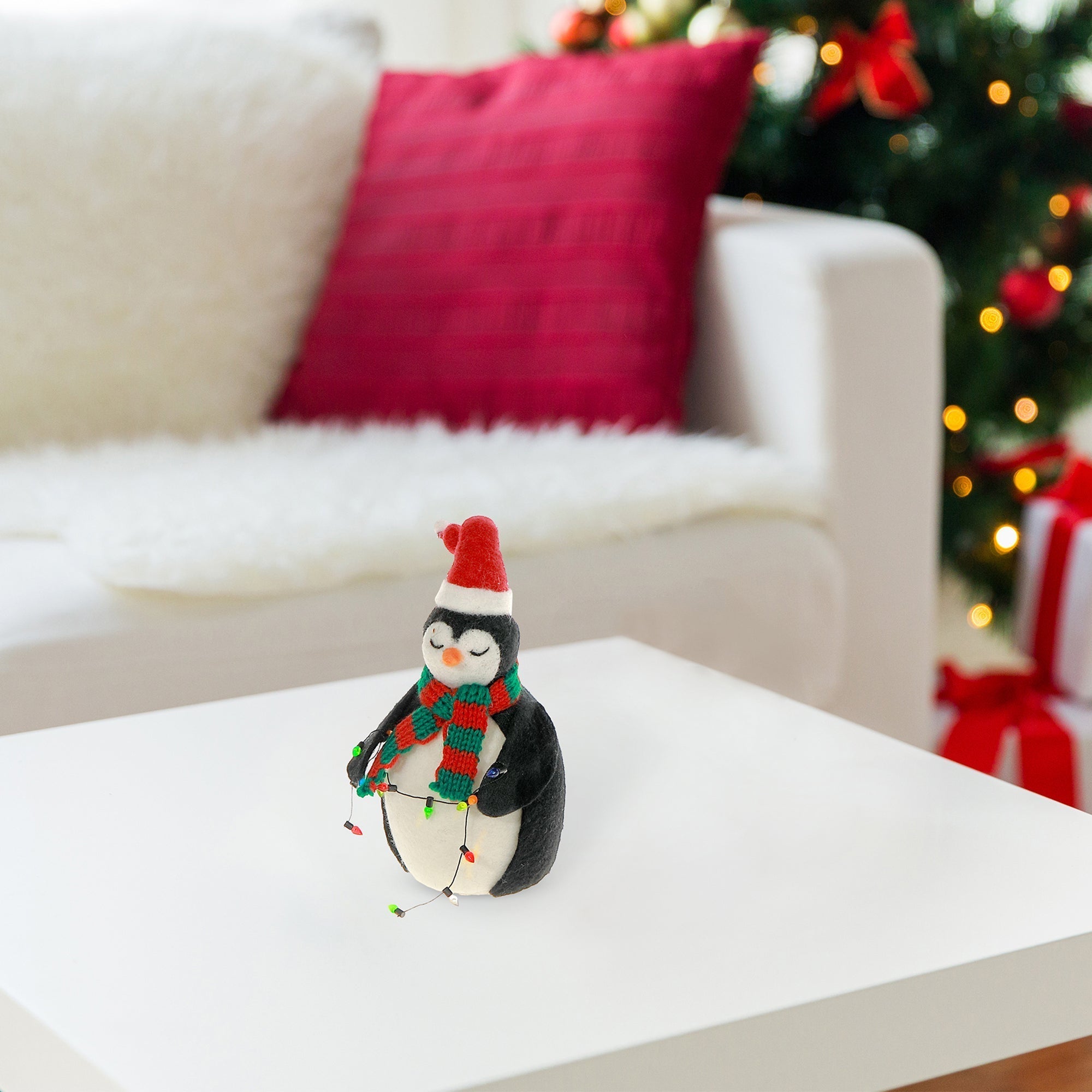 LED Wool Lit Penguin – Christmas Tabletop Decoration, Holiday Figurine, Festive Winter Accent