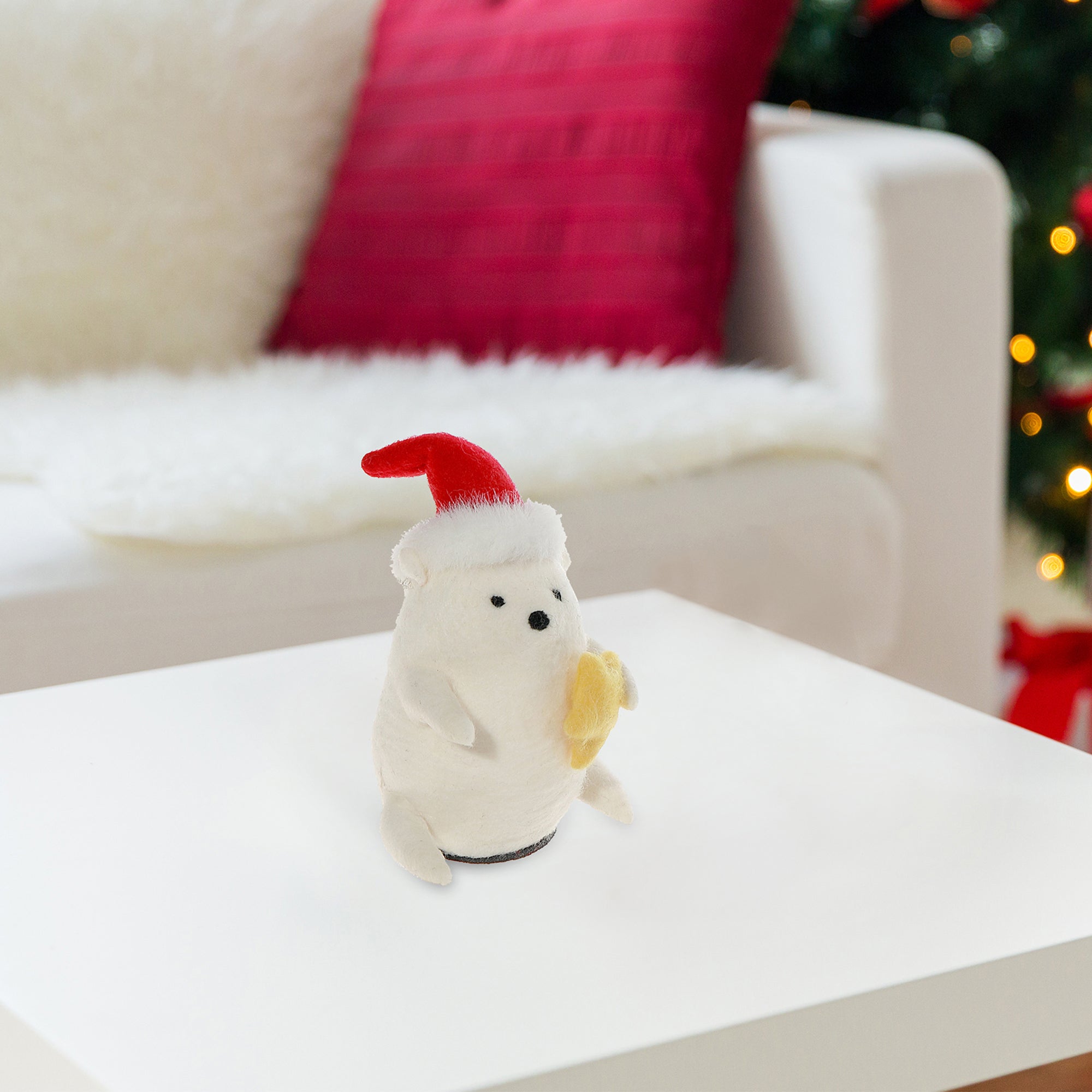LED Wool Lit Bear with Star – Christmas Tabletop Decoration, Holiday Figurine, Festive Winter Accent
