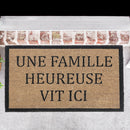 Coir Door Mat Une Famille Heureuse Vit Ici